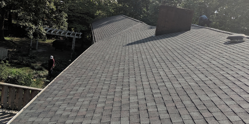 3 Reasons You Should Choose a Local Roofing Contractor